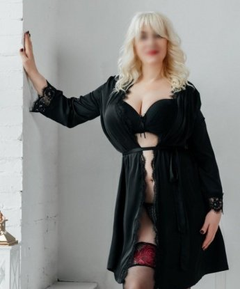 Анкета проститутки Карина - Фото 1, Бетьки, 42 года, №10766